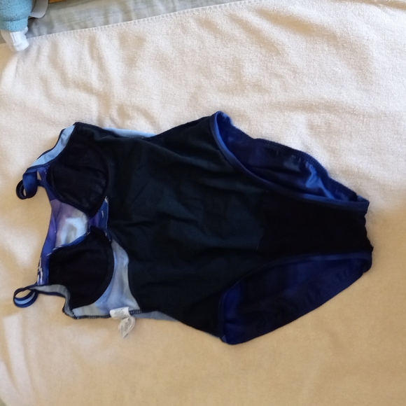 Women's Swimsuit - Picture 8 of 13